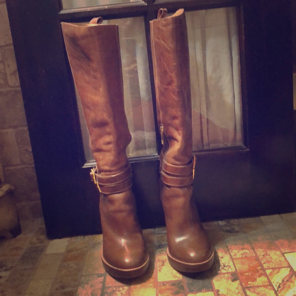 Tory Burch Boots